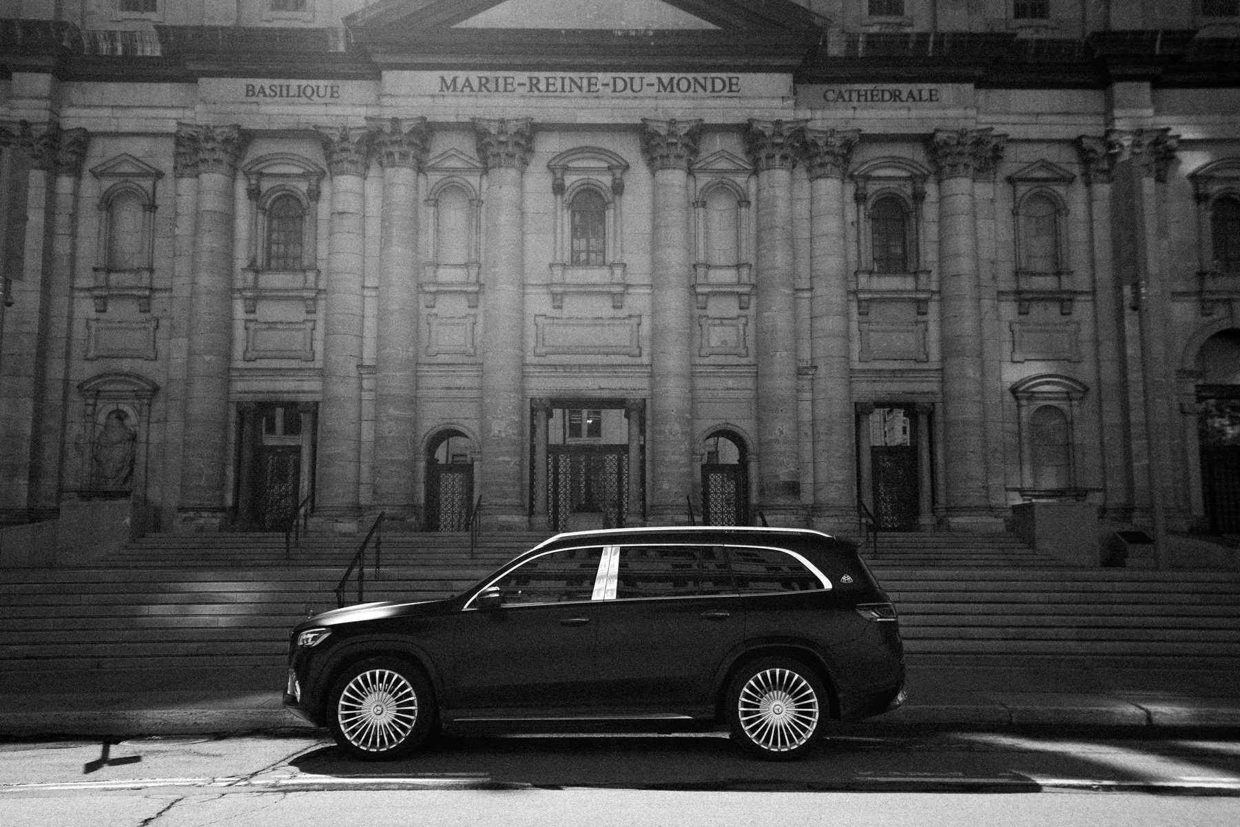 Mercedes-Maybach GLS outside Basilique Marie-Reine-du-Monde, Montréal